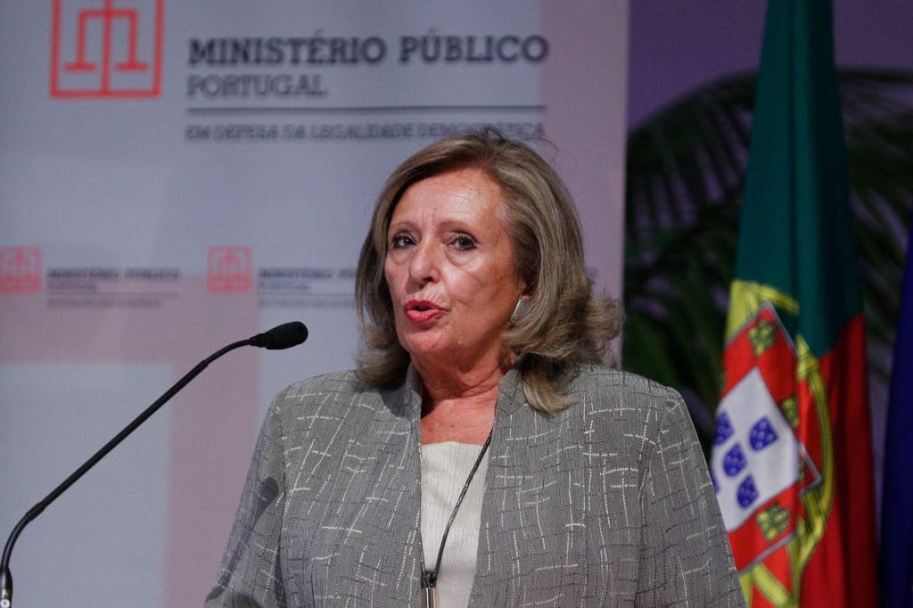 Investigation Into Costly Treatment for Twins Leads to Raids on Portuguese Hospital and Ministry