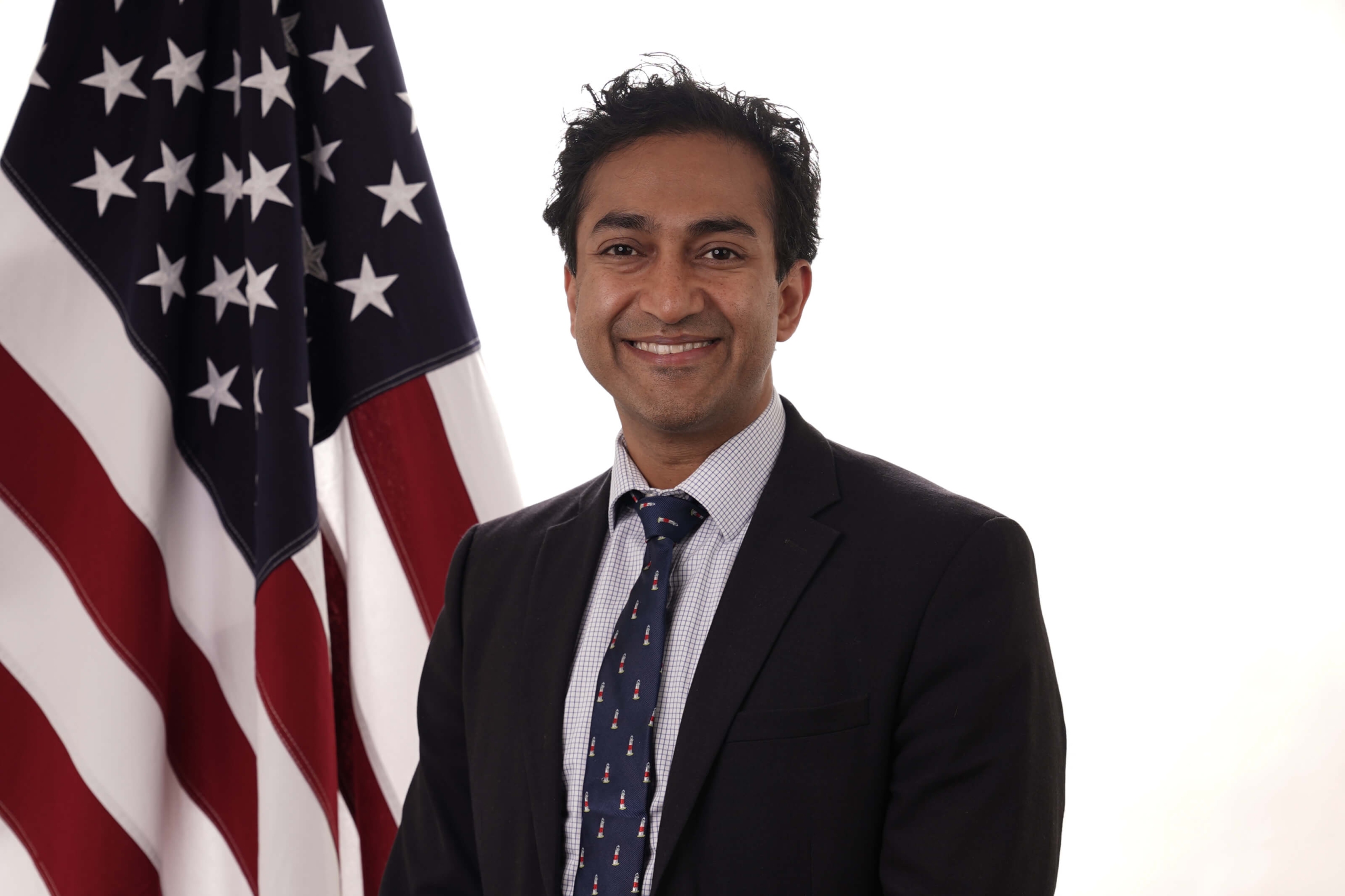 FDA Chief Medical and Science Officer Vinay Prasad Steps Down Amid Drug Oversight Controversy-2