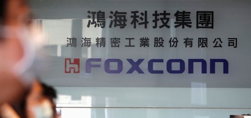 Apple supplier Foxconn to invest $1 billion in India Foxconn
