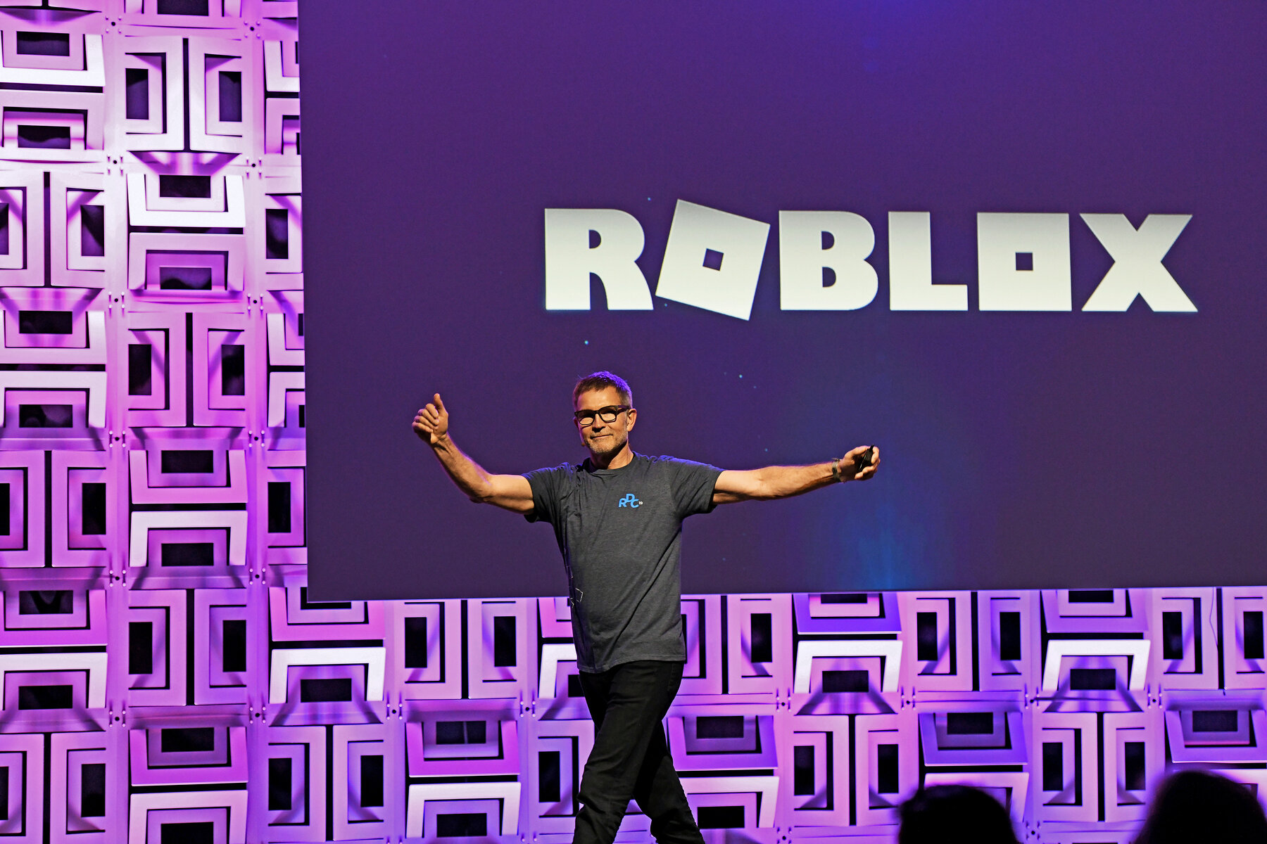 Roblox Delays Going Public Until Next Year