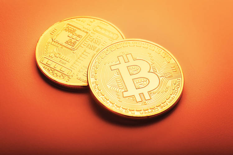 World’s biggest asset manager provides Bitcoin to clients