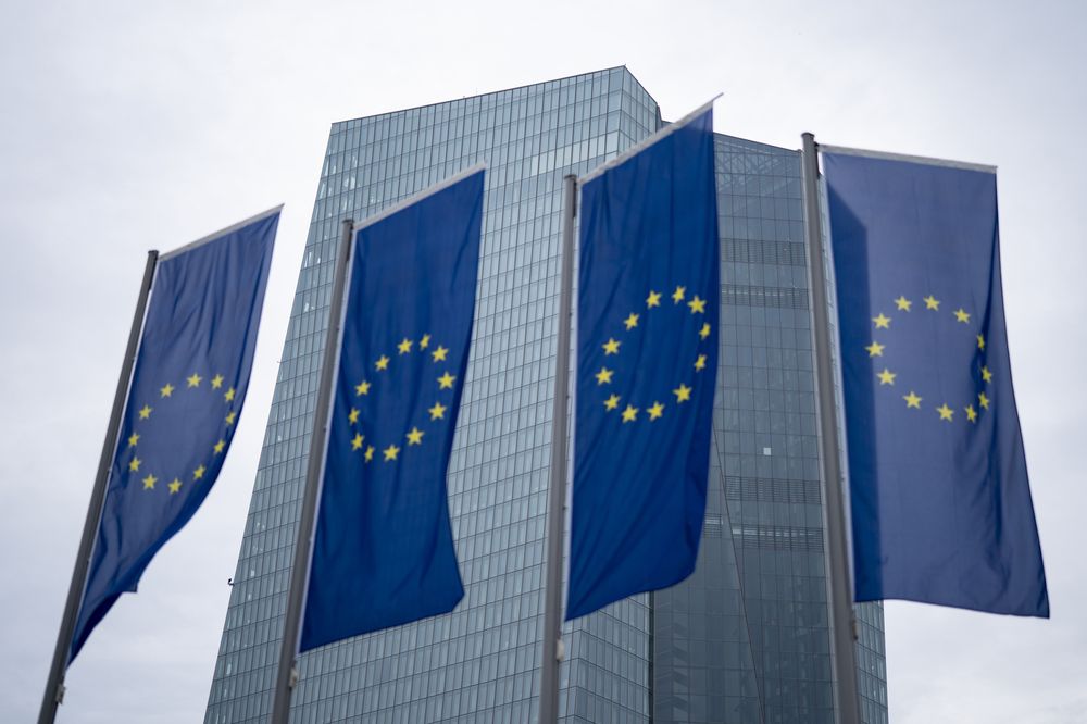 Euro zone economy contracted by 6.8% in 2020 on Covid lockdown shock