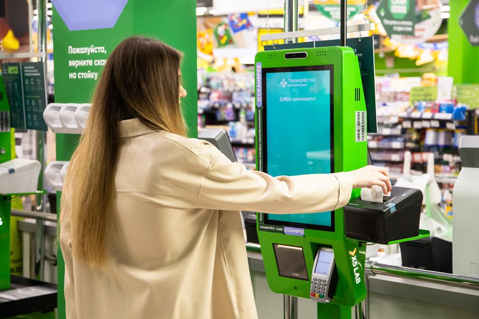 Russian supermarket chain rolls out pay-with-face technology