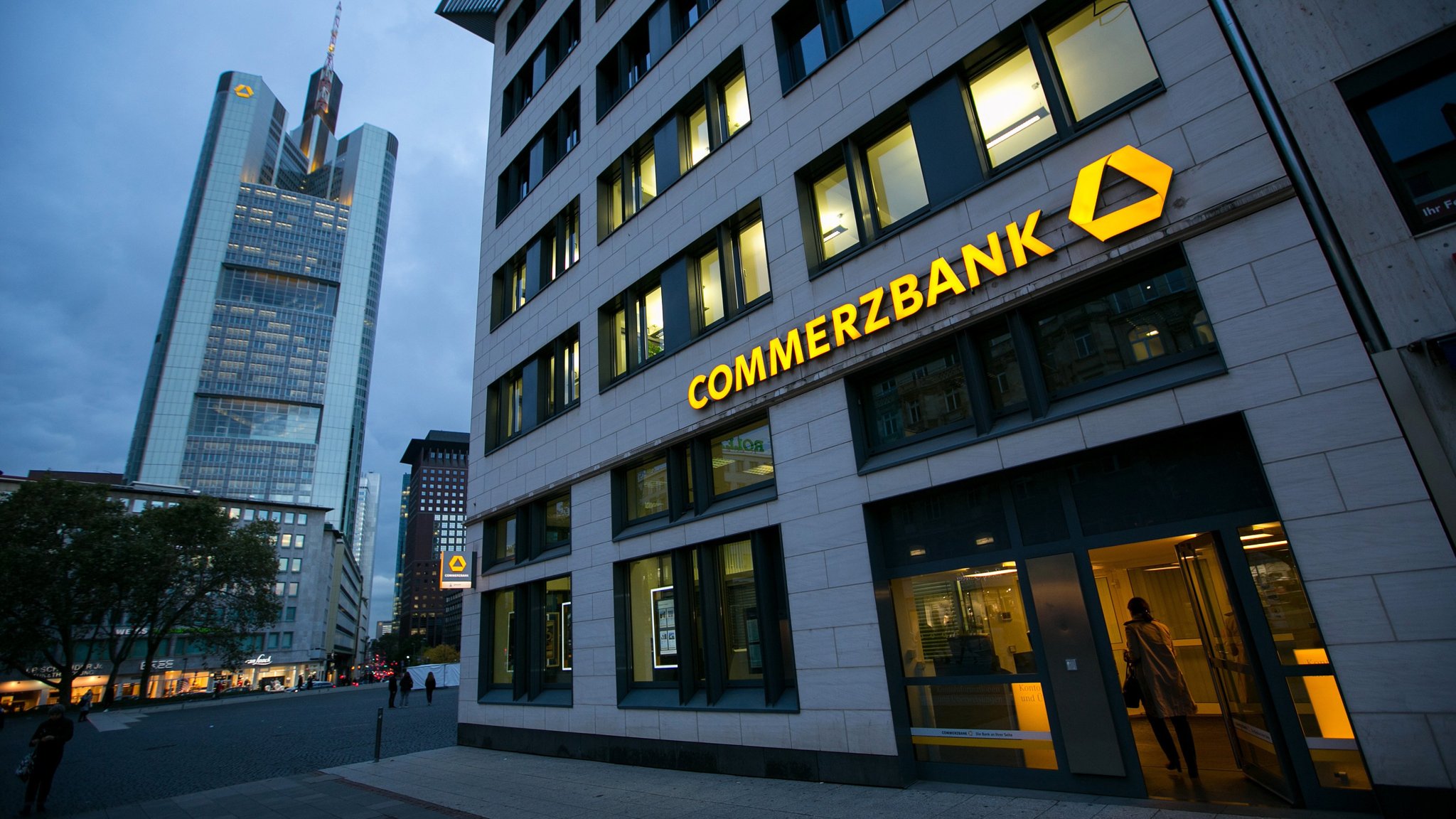 Commerzbank is abolishing free debit accounts