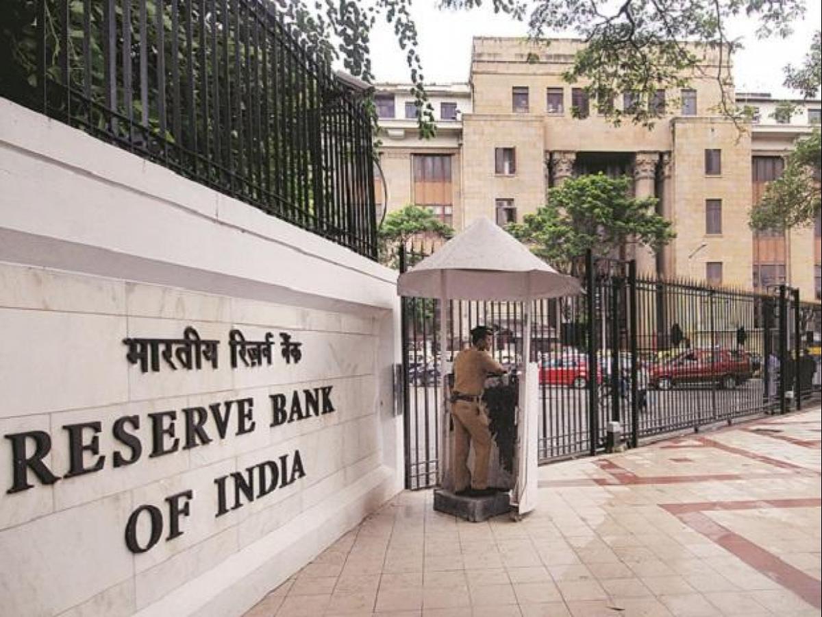 India’s Central Bank Institutes Restrictions On American Express, Diners Club