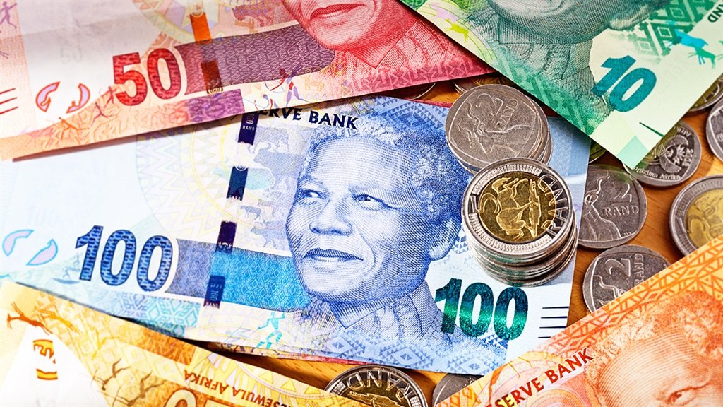 SA: Government pension fund freezes R70 billion mandate with PIC