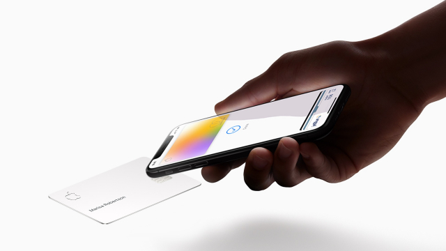 Global: Apple's iPhone to accept credit card payment