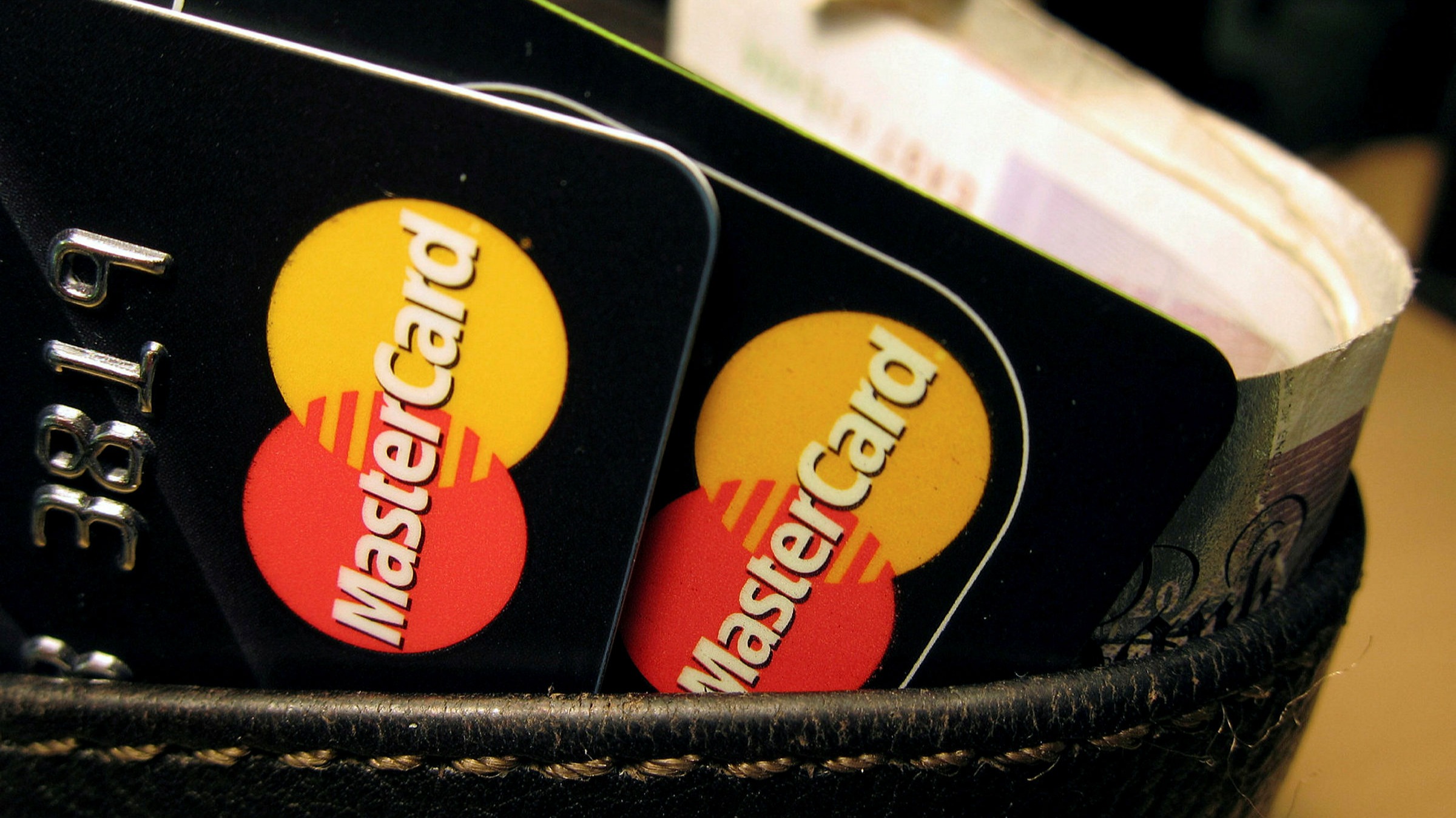 Global: UK Litigator Launching Class-Action Lawsuit Over Visa, Mastercard Commercial Card Fees