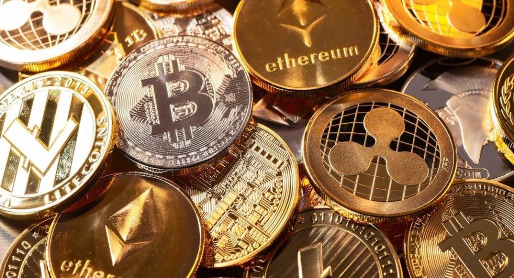 After FTX collapse, pressure builds for tougher crypto rules