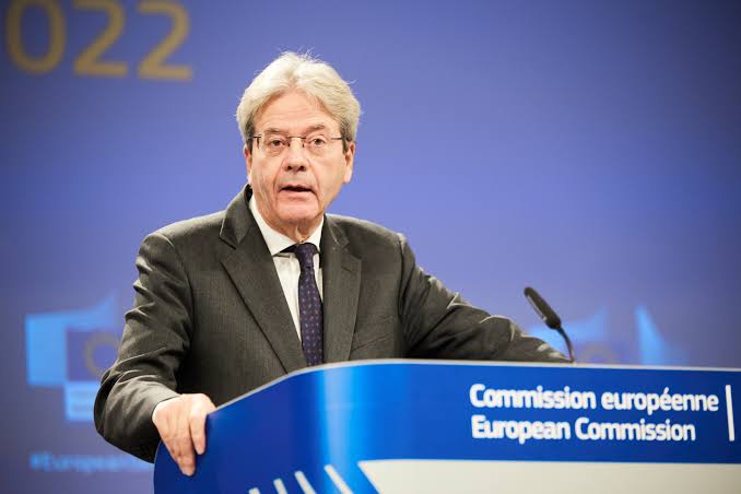 Global: CBDCs May Need Global Regulation, EU Commissioner Says