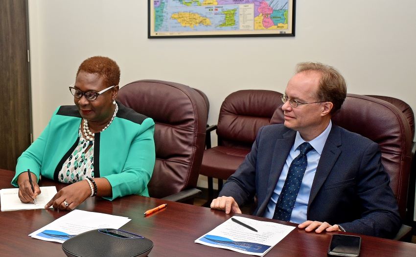 Global: Barbados signs landmark deal with Mastercard