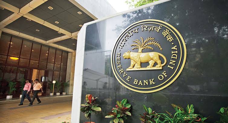 Global: RBI announces four-tiered regulatory framework for Urban Co-operative Banks