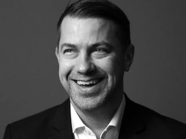 Global: Swift names Stephen Grainger as chief executive for Americas and UK
