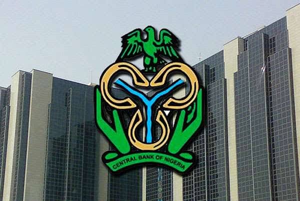 Nigeria's Central Bank Vows to Sanction Banks Hoarding New Notes