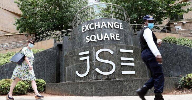 South Africa Stocks End Positive despite Weak Economic Data