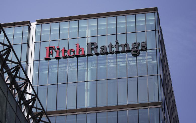 Global: Fitch Warns of Possible Downgrade for Multiple Banks, Including JPMorgan