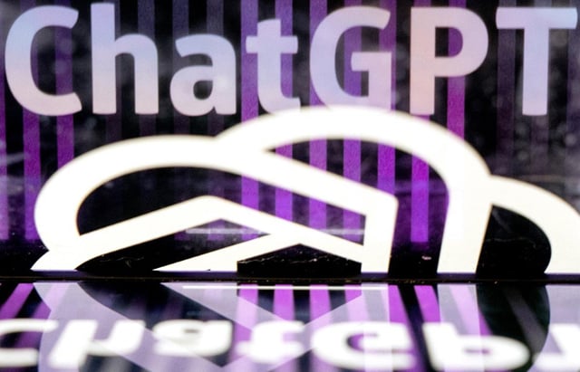 Global: Italy blocks AI chatbot ChatGPT over data privacy failings