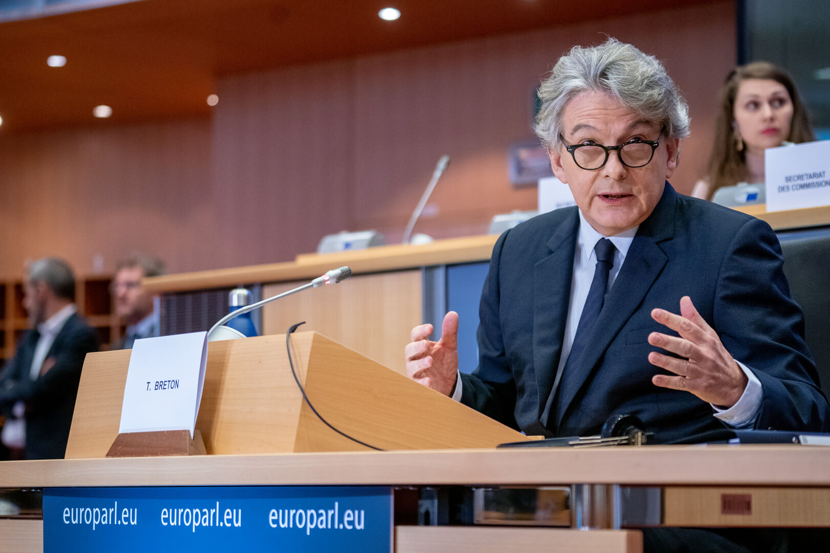 Global: CEOs of Meta and OpenAI Support EU Artificial Intelligence Regulations