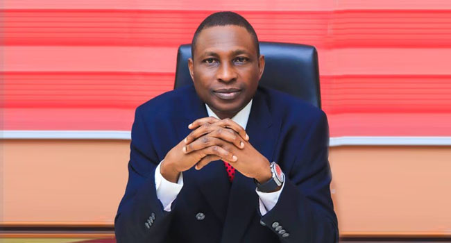 Nigeria: EFCC Chairman Advocates Blockchain and AI for Recovering $88.6 Billion Stolen from Africa EFCC Chairman Advocates Blockchain and AI for Recovering $88.6 Billion Stolen from Africa