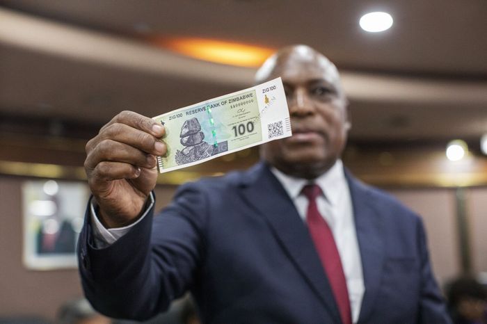 Zimbabwe Central Bank Addresses Issues with New Currency Zimbabwe Central Bank Addresses Issues with New Currency