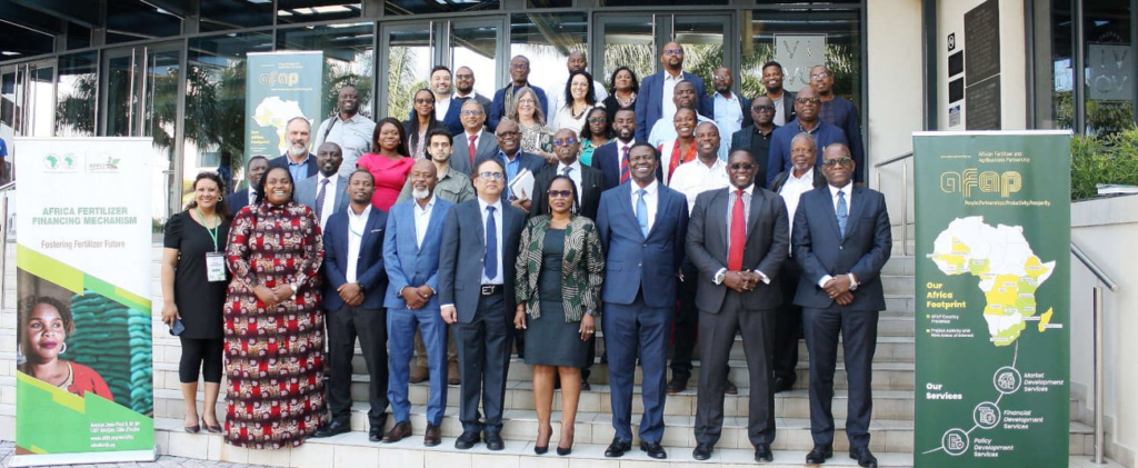 Mozambican Farmers Gear Up for Planting Season with Timely $2 Million Fertilizer Financing Boost
