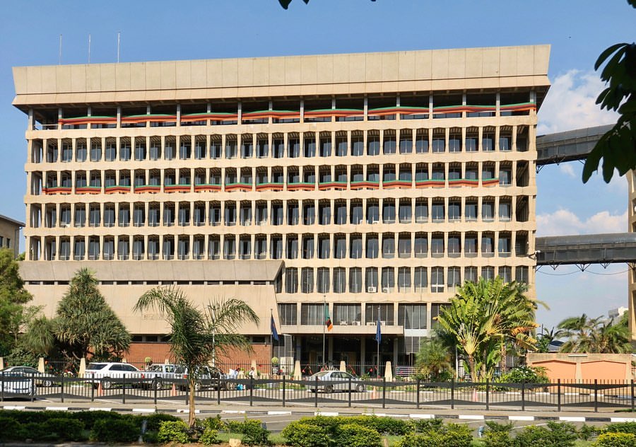 Zambia Holds Key Policy Rate at 13.5% in August Zambia Holds Key Policy Rate at 13.5% in August