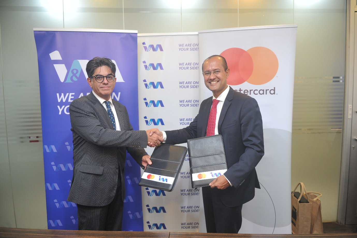 Tanzania: I&M Bank Tanzania Partners with Mastercard and OpenWay to Roll Out World Elite Debit and Multi-Currency Cards I&M Bank Tanzania Partners with Mastercard and OpenWay to Roll Out World Elite Debit and Multi-Currency Cards