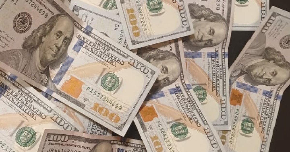 Global: Dollar Trims Gains As Investors Await Key US Economic Data ...